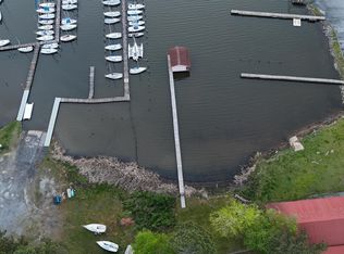 2 Waterfront Browns Creek Rd, Guntersville, AL 35976
