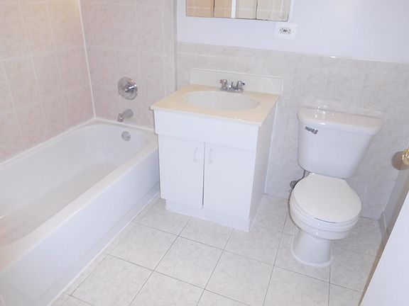 3rd image of 136-14 Northern Blvd #7