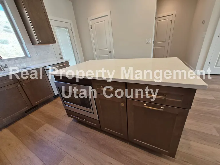 2172 E Fox Mdw — Photo 8