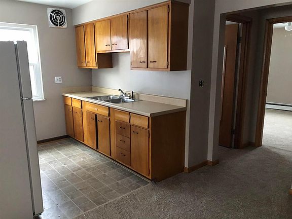 4th image of 4868 N Overlook Ave
