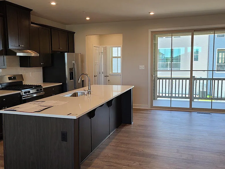 3713 Stone Barn Dr — Photo 3