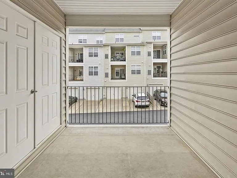 2248 Margraf Cir — Photo 15