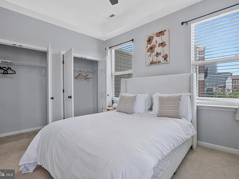 122 Lloyd St #211 — Photo 30