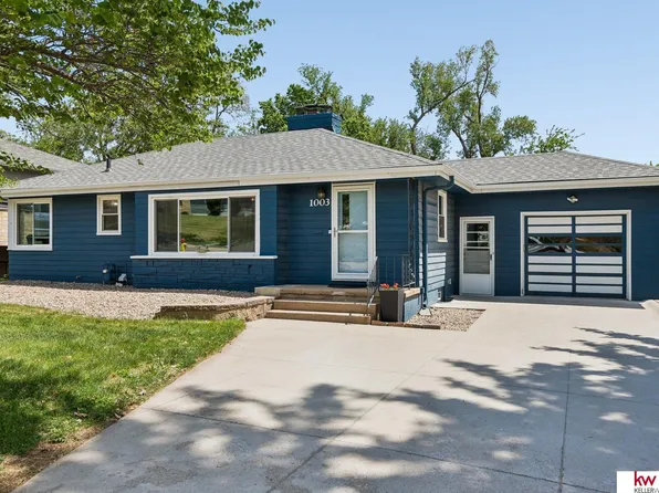 1003 Parkway Dr, Bellevue, NE 68005
