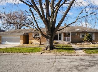 8110 Meadow Ln #B, Munster, IN 46321