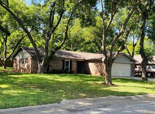 1034 Princeton Pl, Cleburne, TX 76033