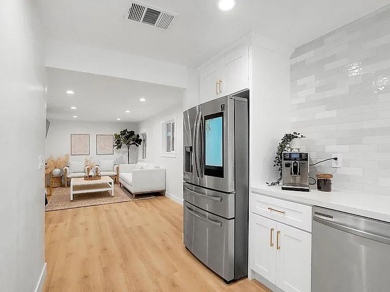 608 Baines Ave — Photo 16