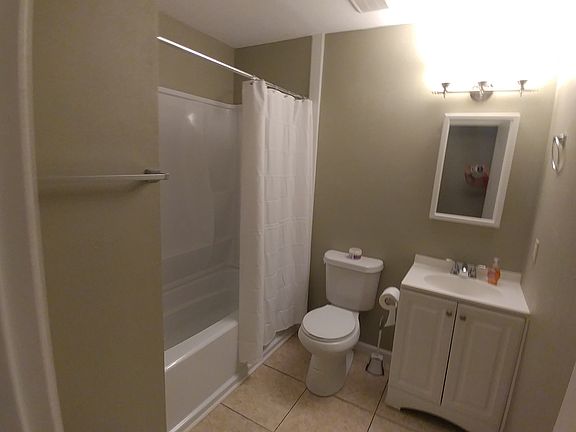 5th image of 8155 Imperial Dr