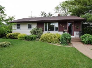 125 N Oakland Ave, Burlington, WI 53105