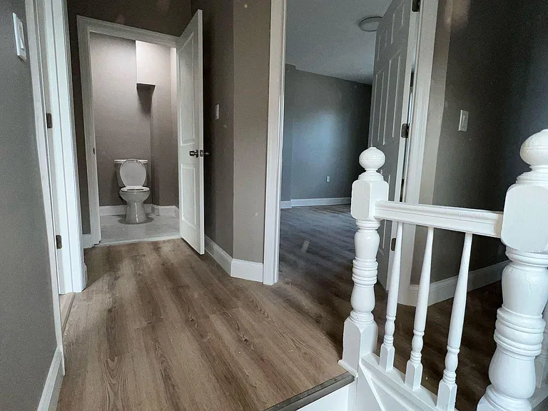 10 Olyphant Pl #R — Photo 11