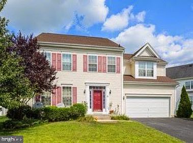 2nd image of 21 Sagamore Ln