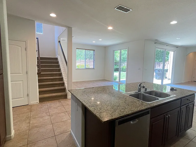 3145 Ardley Dr — Photo 8