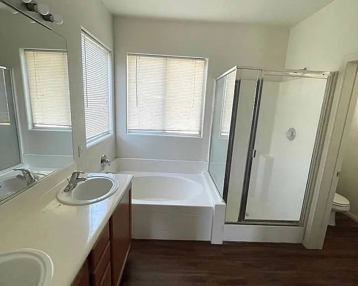 731 Emerald Idol Pl — Photo 33