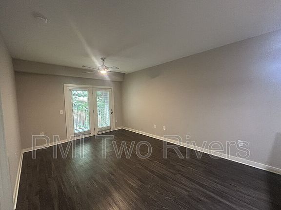 4th image of 410 Rosedale Ave APT 211