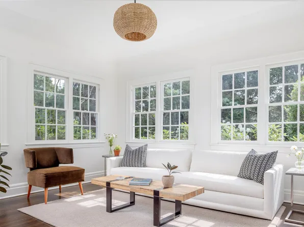 945 New Suffolk Avenue, Mattituck, NY 11952