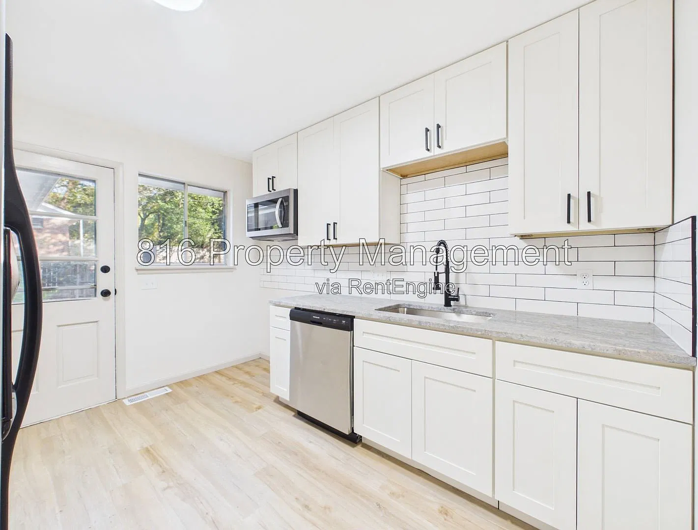 2 bed, 1.0 bath, 811 sqft, $1,700 — Photo 4