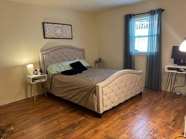 240 Breckenridge Ln #3 — Photo 8