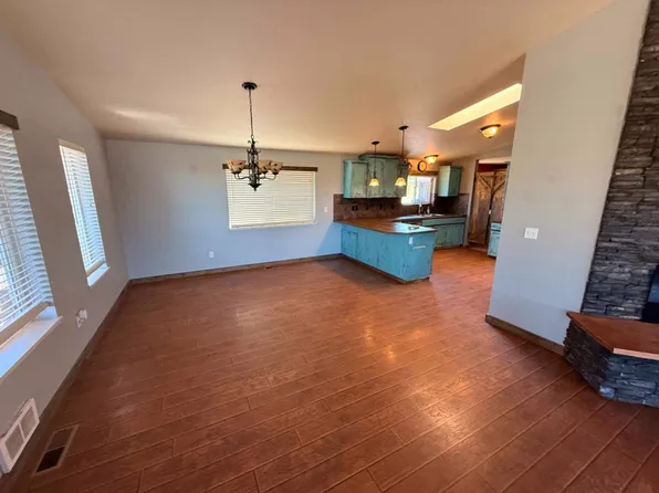 2550 NW Coyner Ave, Redmond, OR 97756