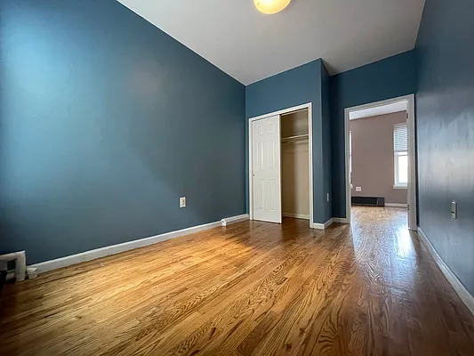 Rented by Hillel Realty Group | media 6