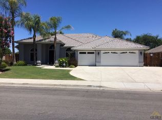 10410 Mountaingate Ln, Bakersfield, CA 93311