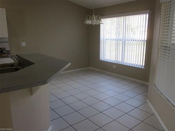 4th image of 3748 SW 10th Pl