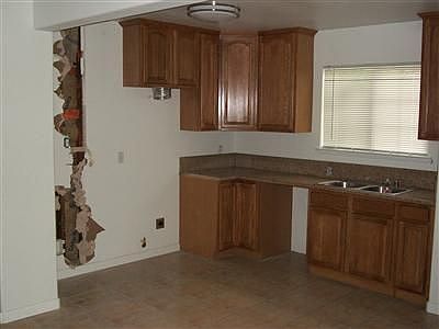 3rd image of 3938 14th Ave