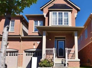 10 Powlesland St, Ajax, ON L1T 0L7