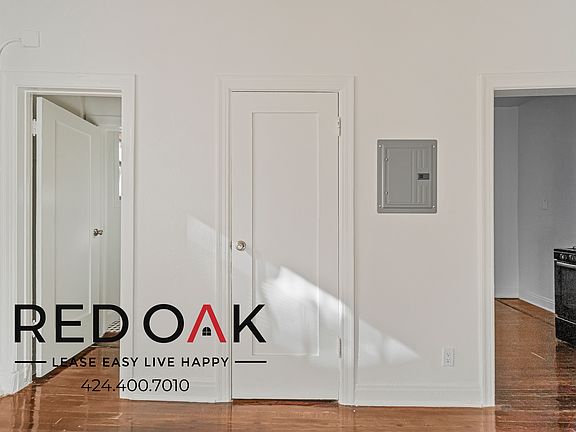 4th image of 245 3/4 N Kenmore Ave #205