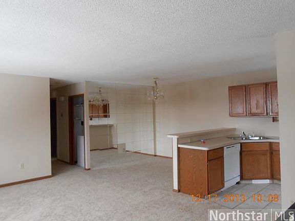 3rd image of 12564 University Ave NW