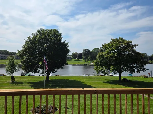 26955 Milford Rd #24, South Lyon, MI 48178