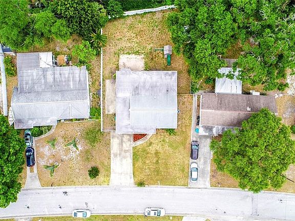 3rd image of 10997 Village Green Ave
