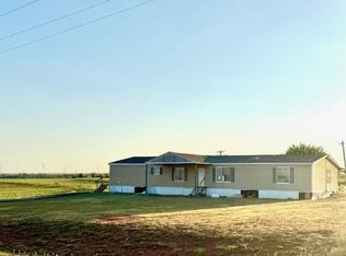 11909 N 2220th Rd, Cordell, OK 73632