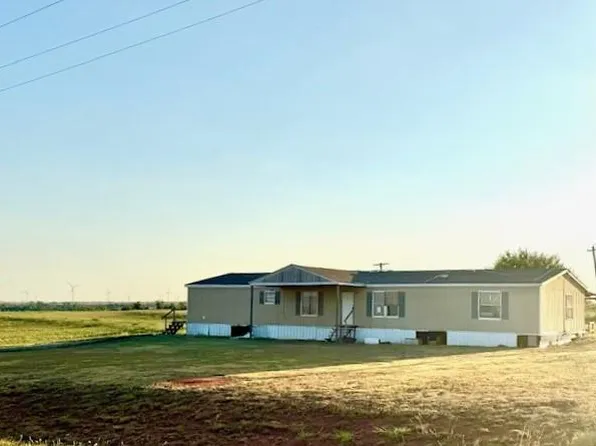 11909 N 2220th Rd, Cordell, OK 73632