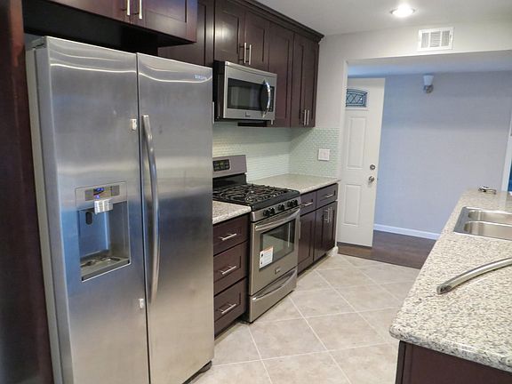 3rd image of 4118 Seri St
