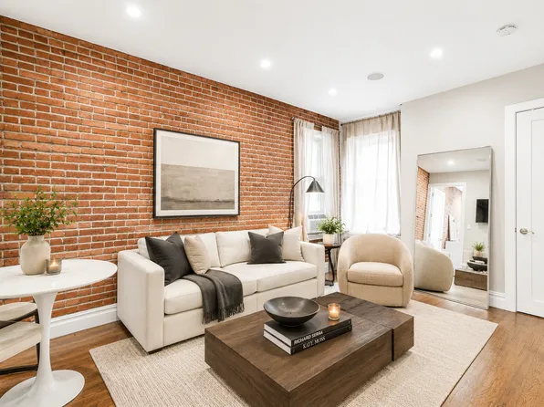 321 West 11th Street image 1 of 17