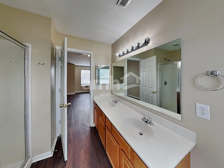 6702 Meadow View Ct — Photo 14