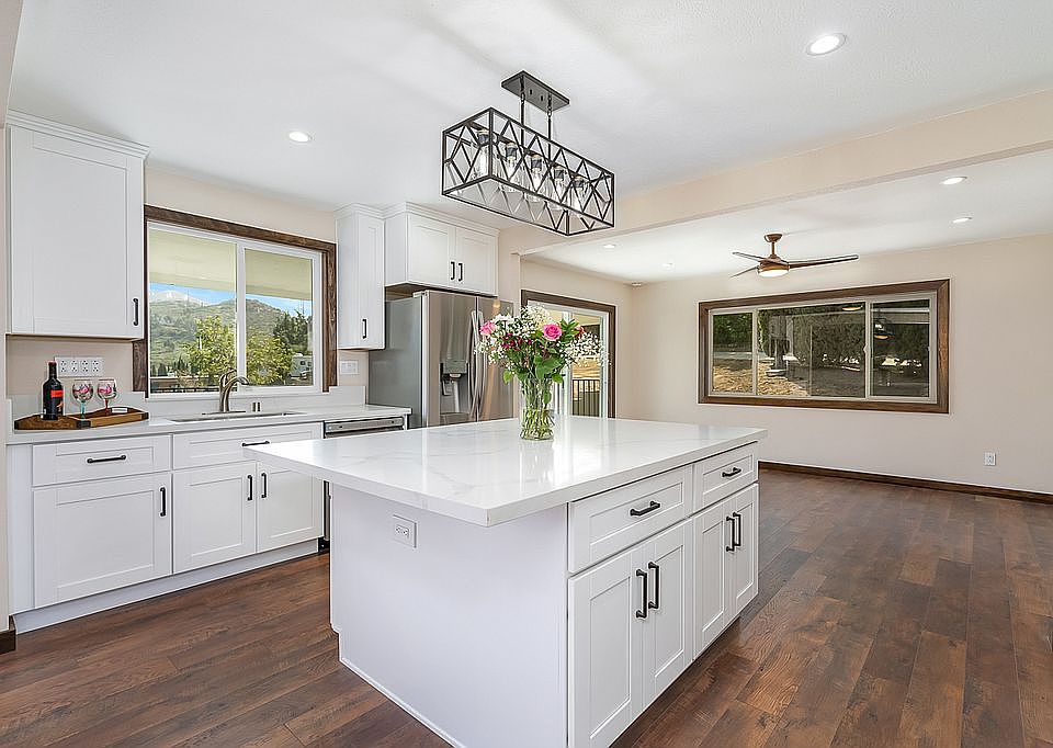2nd image of 2261 Orchard Ave