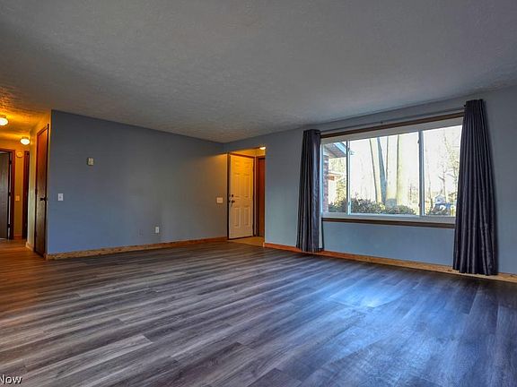 5th image of 4608 Ashland Ave #4610