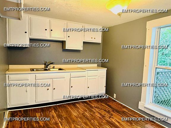 3rd image of 416 East Ave