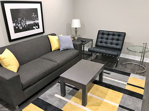 Sterling Landings - Sterling Heights