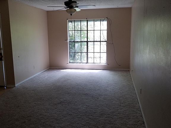 3rd image of 1213 Eastwind Dr APT D