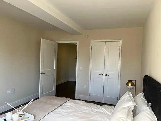 Rented by Stonehenge NYC LLC | media 11