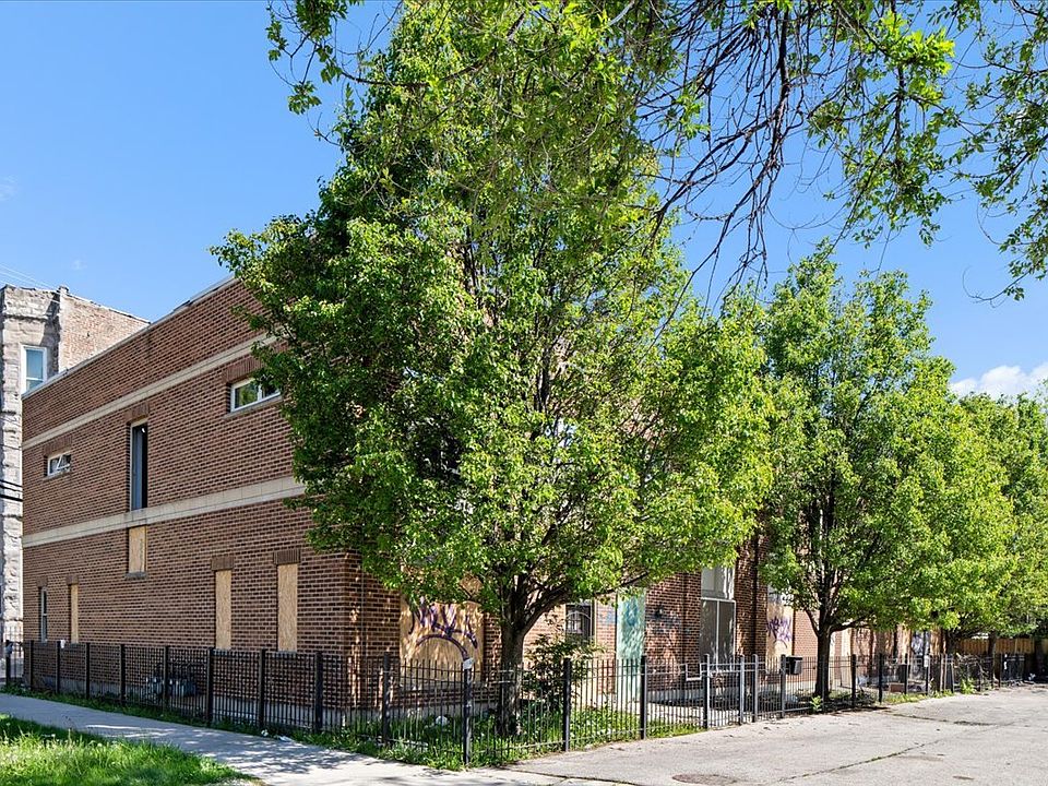 2nd image of 3149 W Lexington St Unit 2