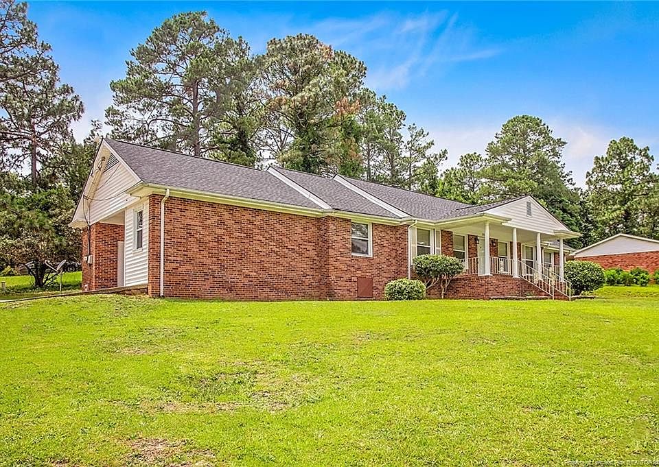 1st image of 3511 Clearwater Dr
