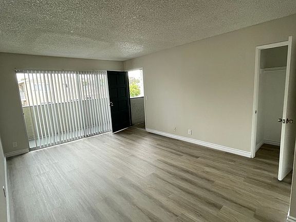 5th image of 520 Naples St APT 28
