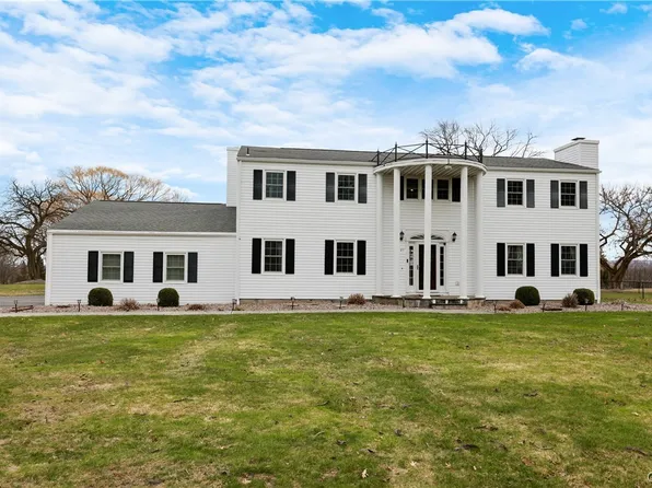 621 Deerfield Dr, Oneida, NY 13421