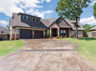 2527 Parkway Ln, Van Buren, AR 72956