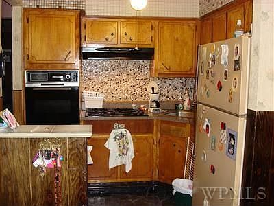 3rd image of 2724 Gunther Ave