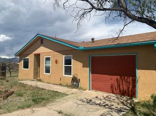 46 Roberts Dr, Edgewood, NM 87015