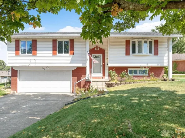 906 Blanche Dr, Dayton, OH 45449